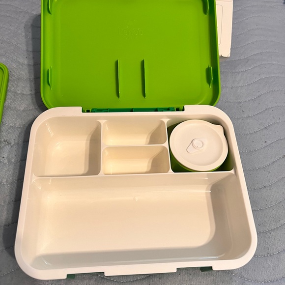 Leak proof childrens lunch box brand new,still in box - Picture 5 of 5